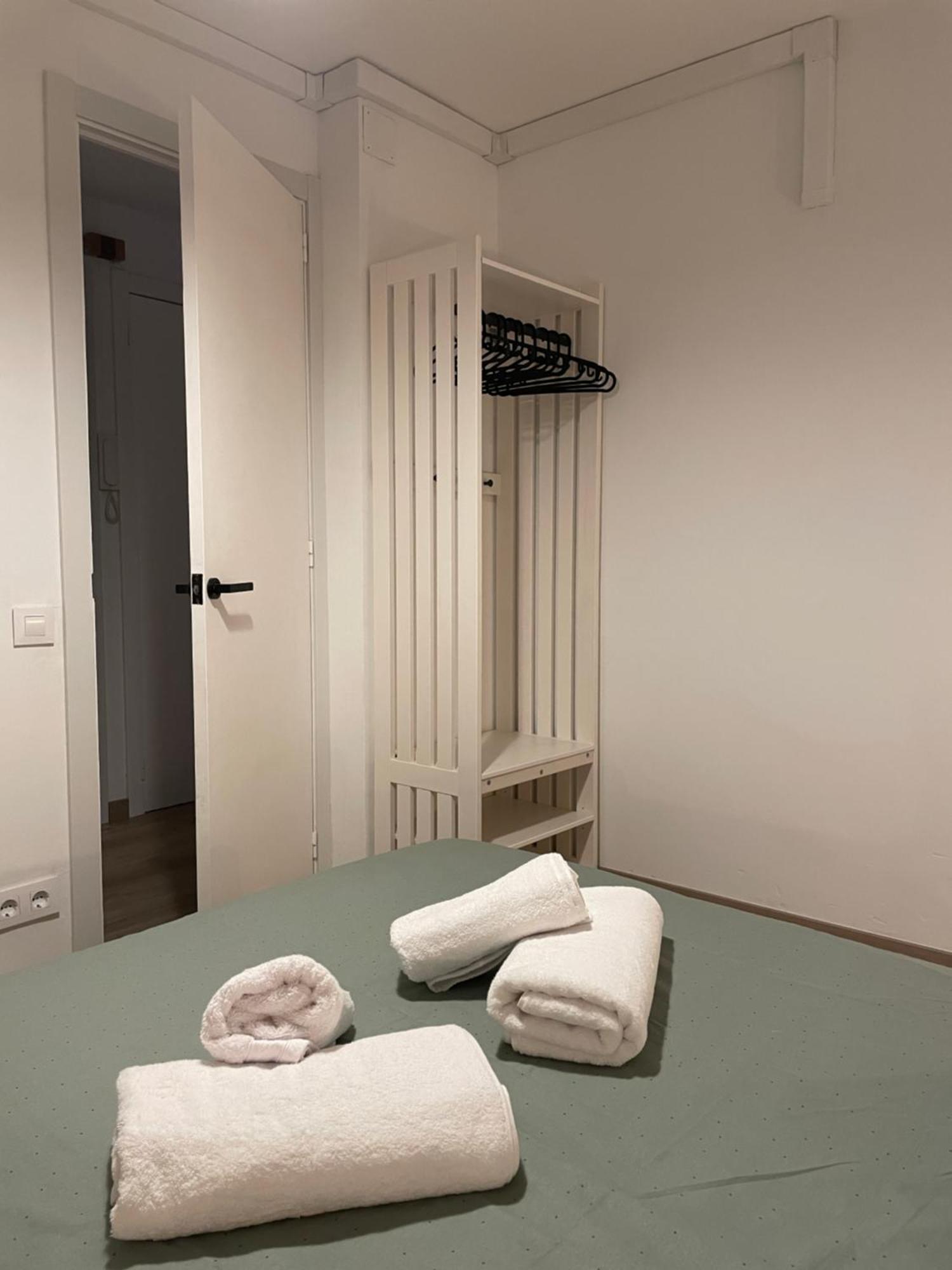 Barri Vell 4 Apartment Manresa Exterior photo